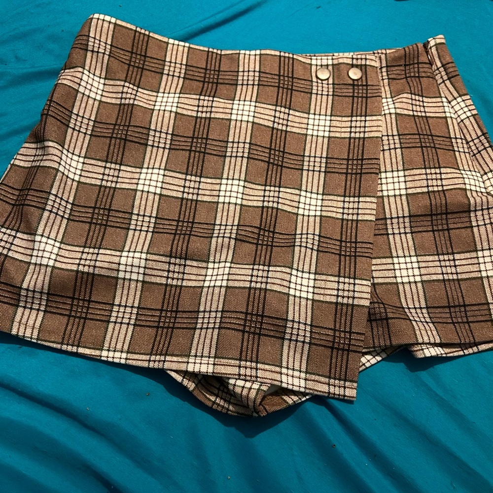I’m selling a skort